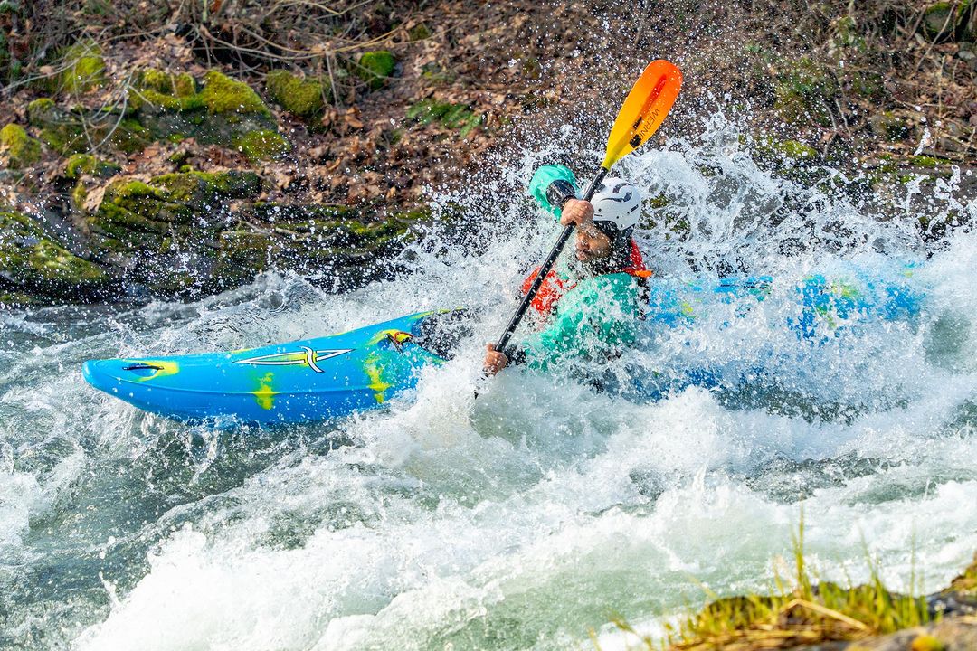 Dagger Kayaks - Festive Water Paddlesports