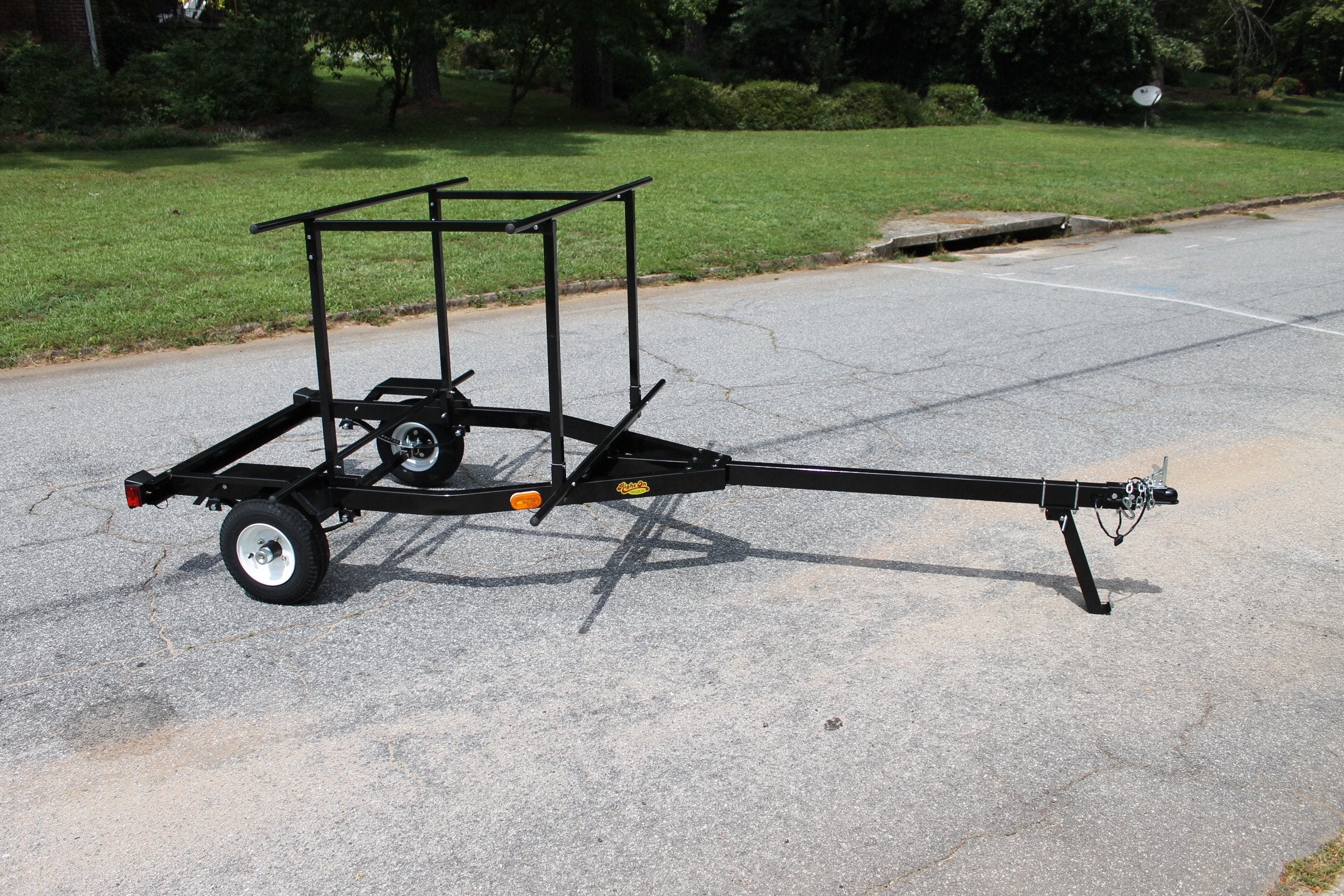 Right On Trailers - Festive Water Paddlesports