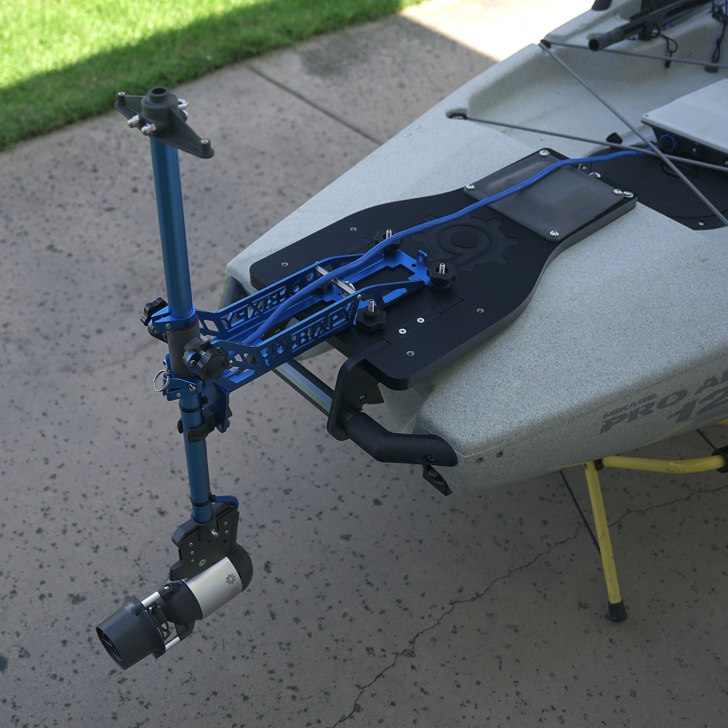 Bixpy Hobie Pro Angler Triple Mount Plate, , bixpyusa, at Festive Water Paddlesports
