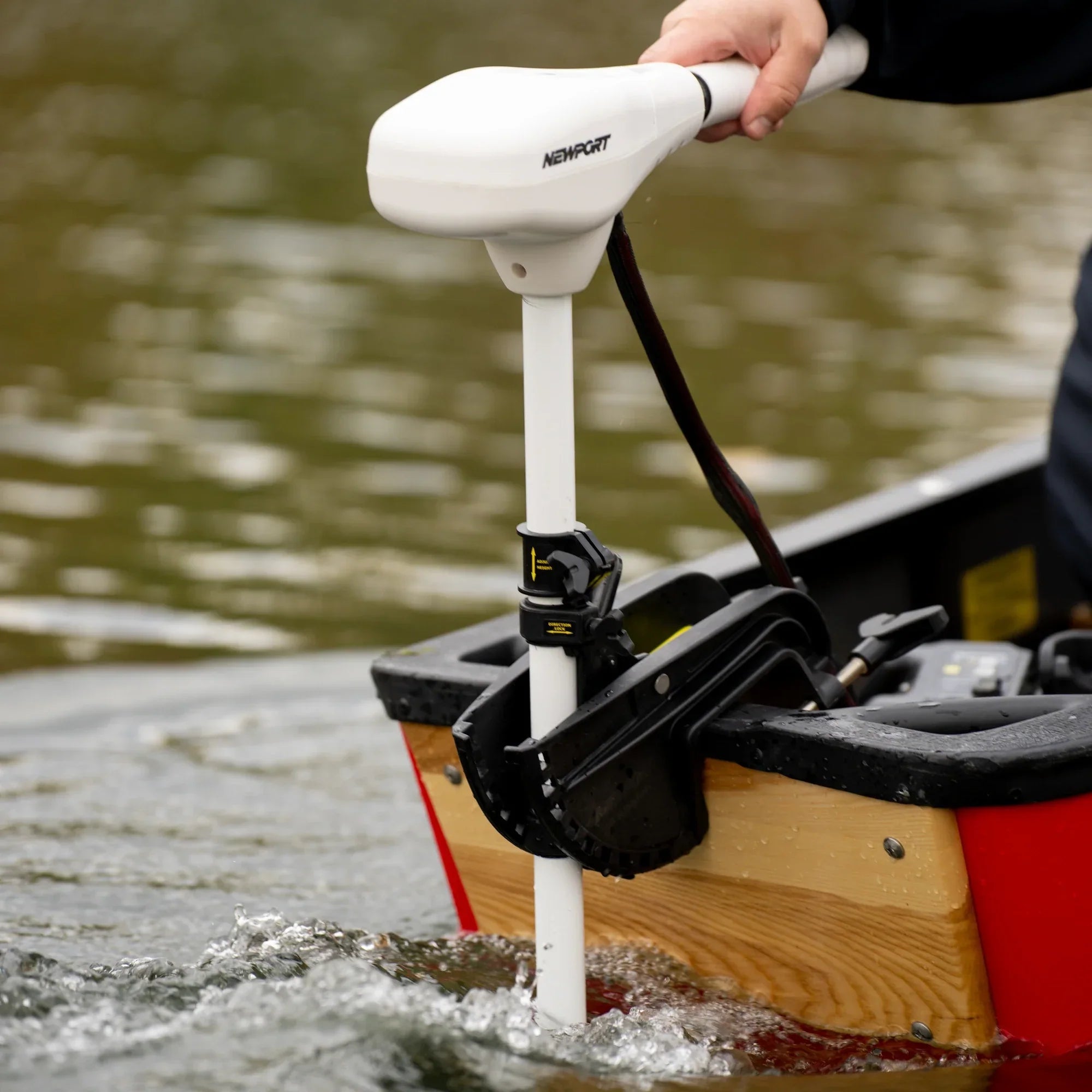 L Series Long Shaft Trolling Motor, Trolling Motor, Newport Wholesale, 62lb at Festive Water Paddlesports