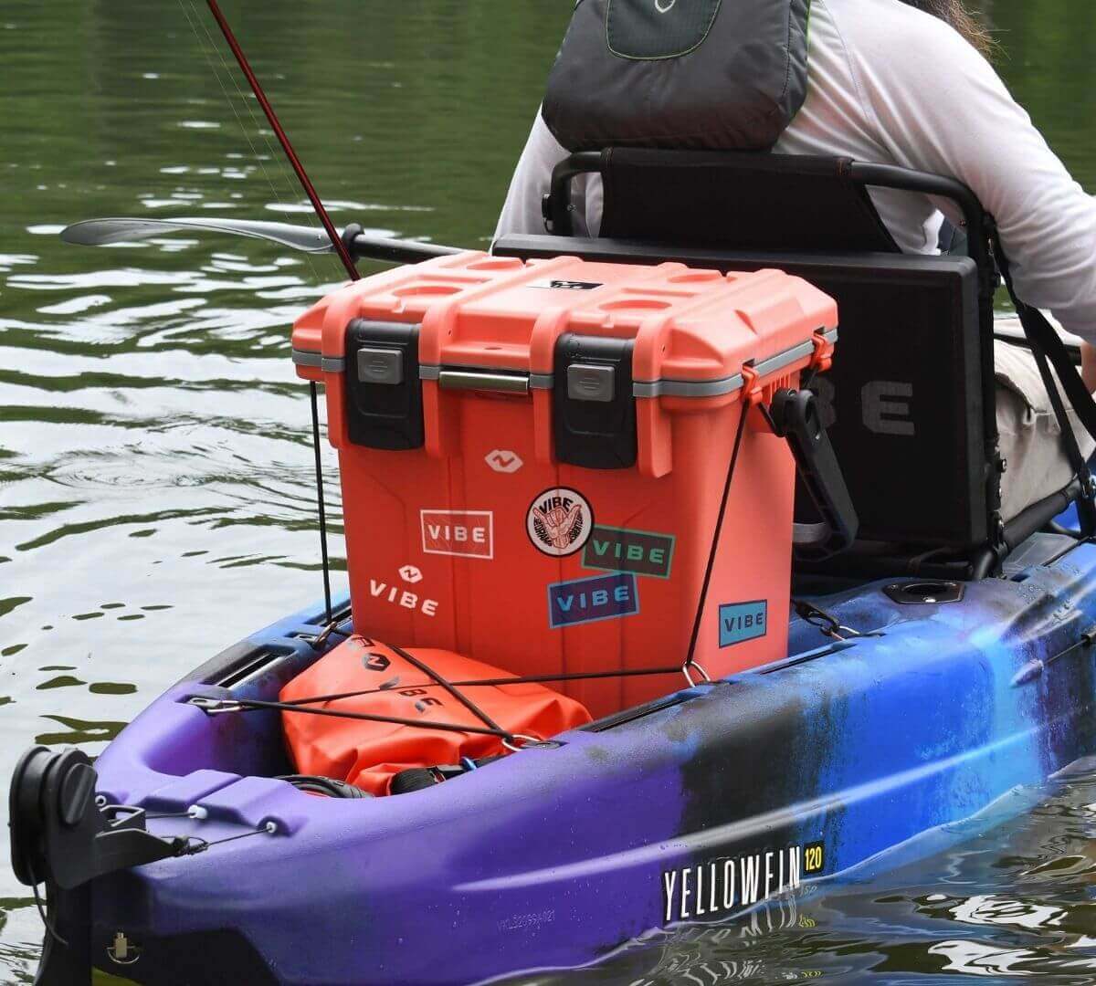 Vibe 20 Quart Cooler, Coolers, Vibe Kayaks, White at Festive Water Paddlesports